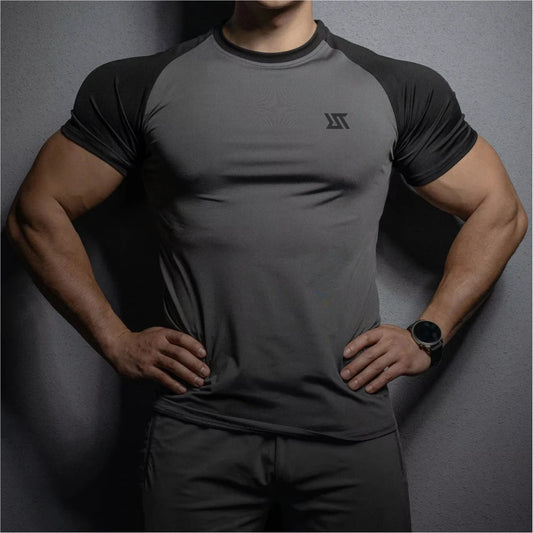 Lauvq™ RightTrack Tee